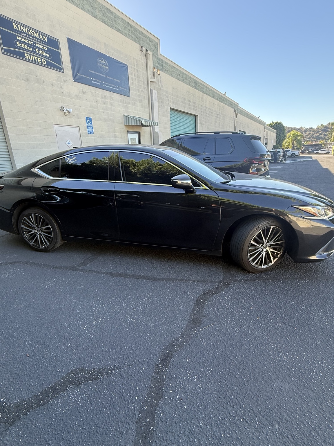 2024 Lexus ES 300h — Passenger-side view